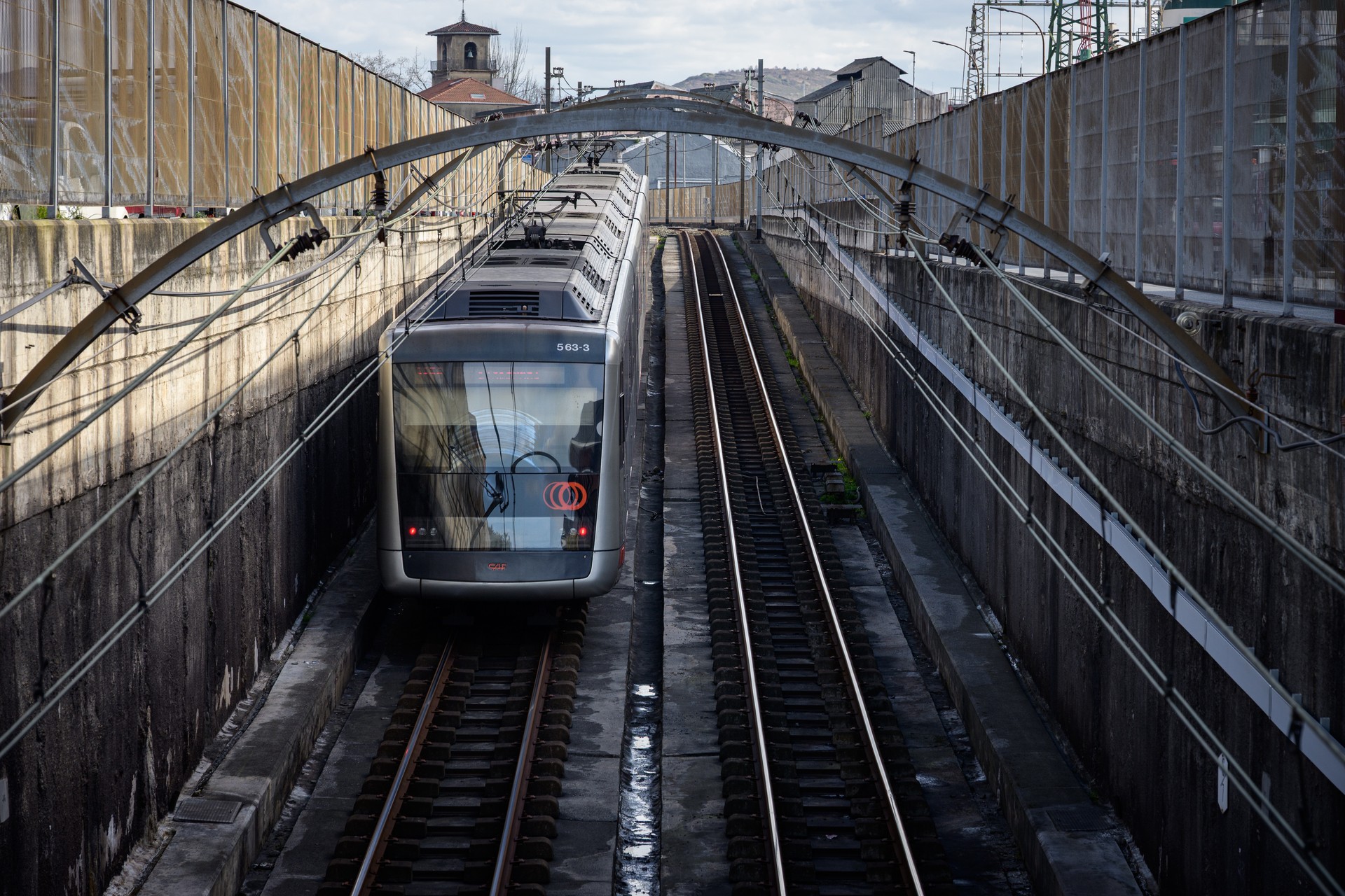 Metro Bilbaok zerbitzuen % 30 bermatuko du biharko grebari begira