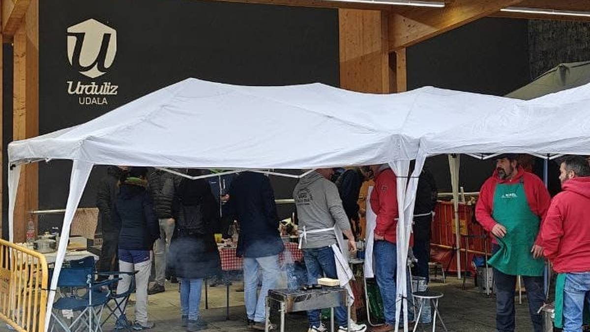 Euriari aurre eginda, 81 putxera batu ziren Urdulizko IV. Putxera Txapelketan