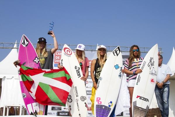 Espainiako Surf Txapelketa irabazi du Leticia Canalesek