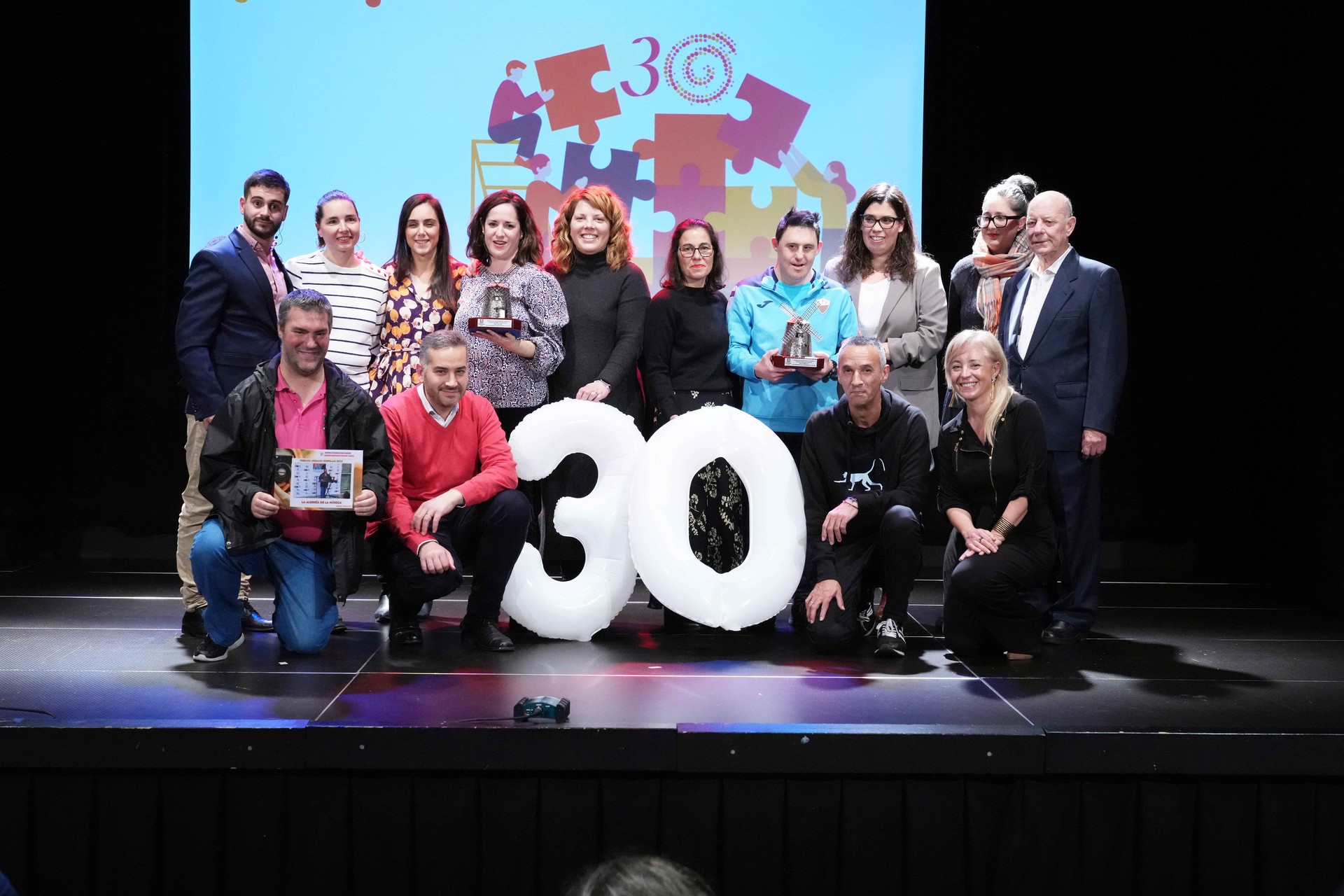 Esku Hutsik entitateak eta Urtzi Urrutia entrenatzaileak jaso dute 2023ko Boluntariotza saria