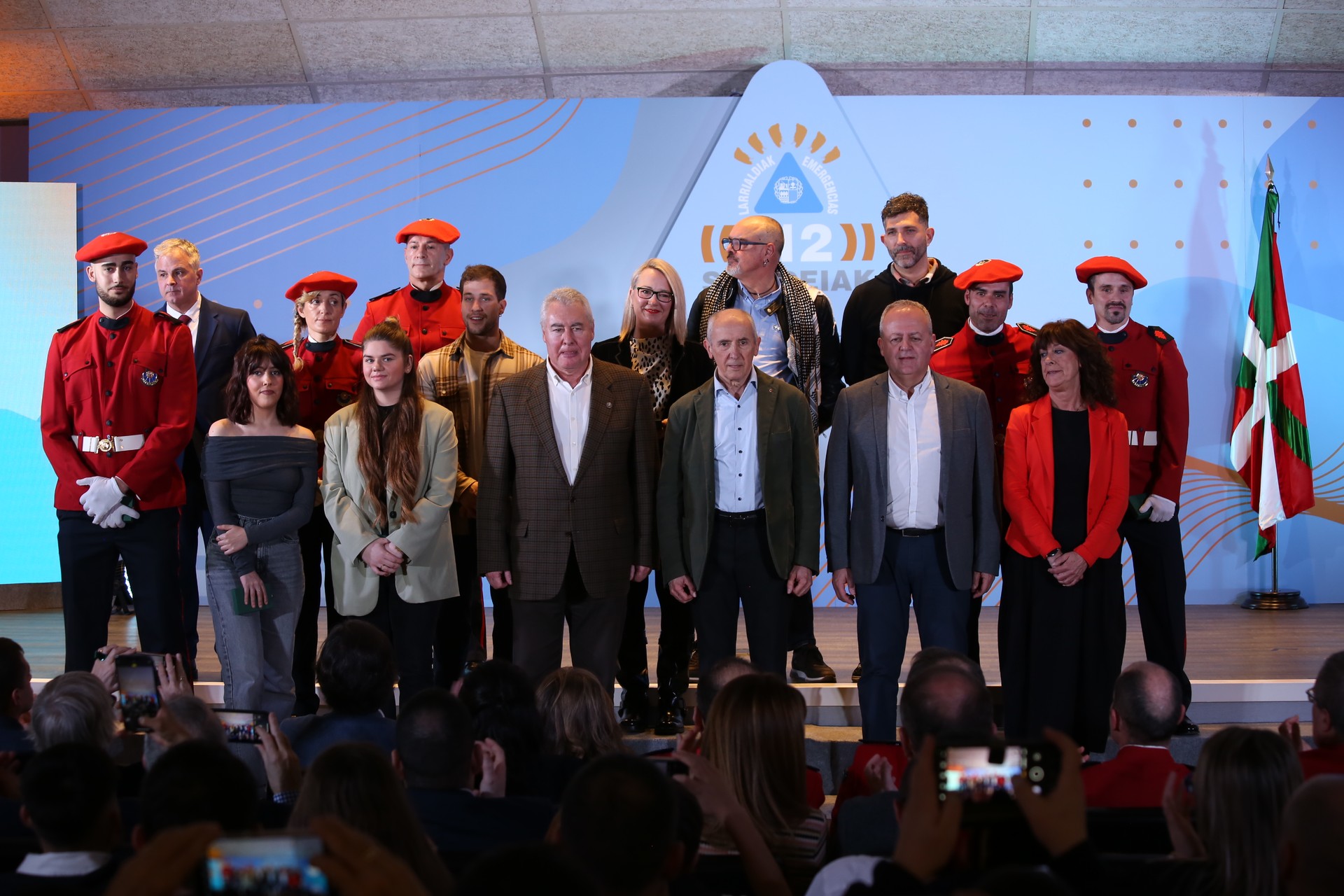 Merezimenduaren domina aitortu diote Iñigo Malax-Echevarria getxoztarrari Algortako sute batean gizon bat erreskatatzeagatik