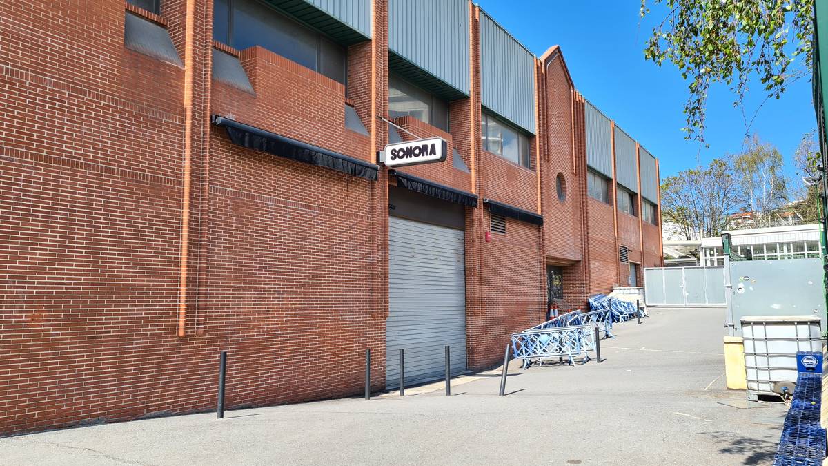 Polizia-zaintza berezia mantenduko da Astrabuduko Sonora aretoaren inguruan