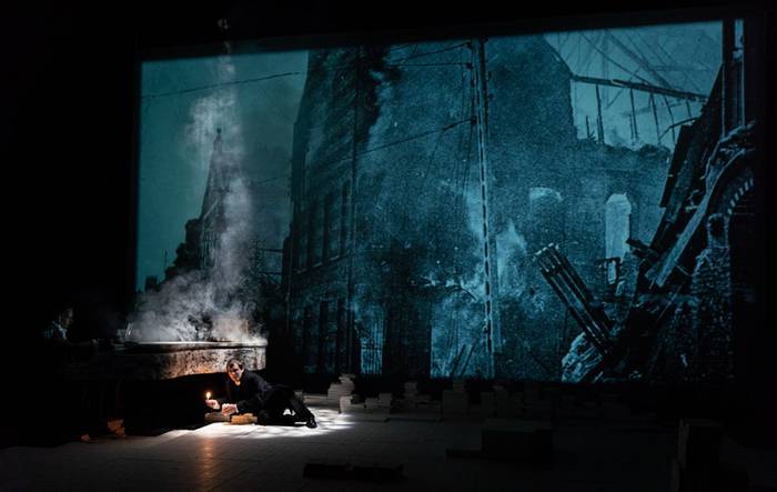 Antzerkia: "De Gernika a Nueva York pasando por Berlin"