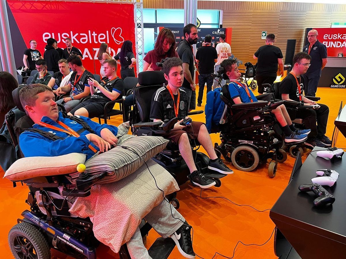 Hasztenek Bizkaiko Fifa 23 bideo-jokoaren lehen txapelketa inklusiboa aurkeztu du