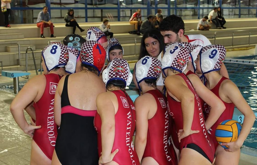 Getxo Igeriketako waterpolo taldeak lehiaketetatik kanpo geratu dira denboraldi honetan