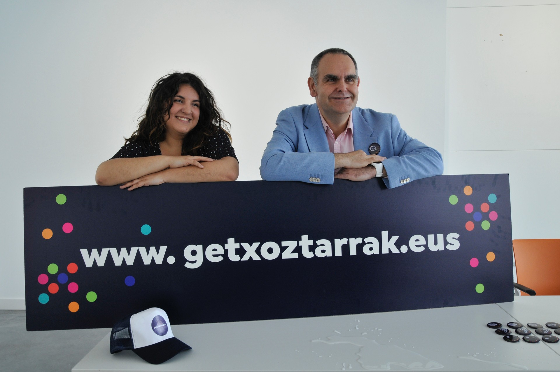 "24 ordu euskaraz" ekimena aurkeztu dute Getxon