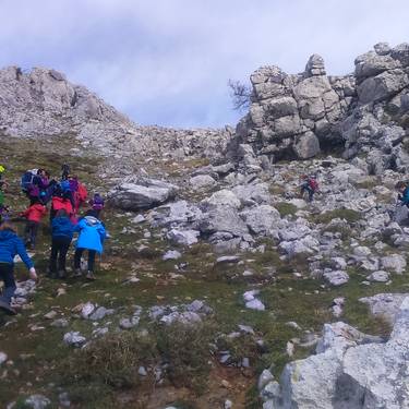 Astxiki eta Atxurdin igoko dituzte Etzandarrikoek domekan, Atxartetik hasita