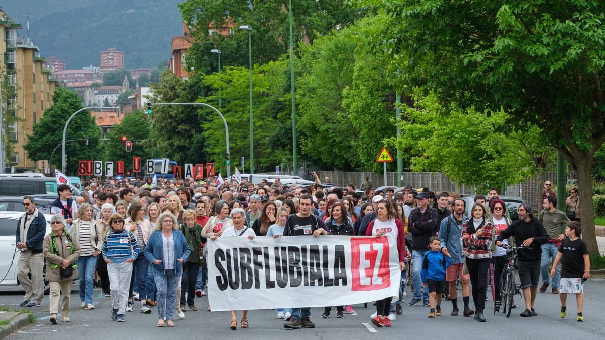 Aldundiak itsasadarreko tunelaren lehen obrak esleitu dituela eta, mobilizazio gehiago iragarri ditu Subflubiala Ez plataformak