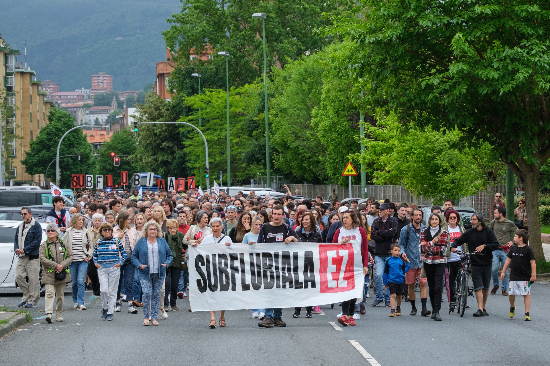 Aldundiak itsasadarreko tunelaren lehen obrak esleitu dituela eta, mobilizazio gehiago iragarri ditu Subflubiala Ez plataformak