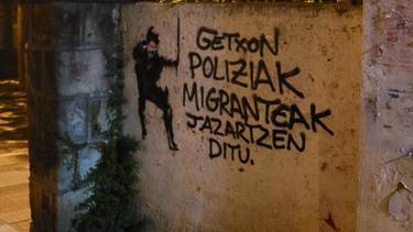 Gizarte justu baten aldeko borroka, errepresioaren eta poliziaren aurkako borroka ere bada
