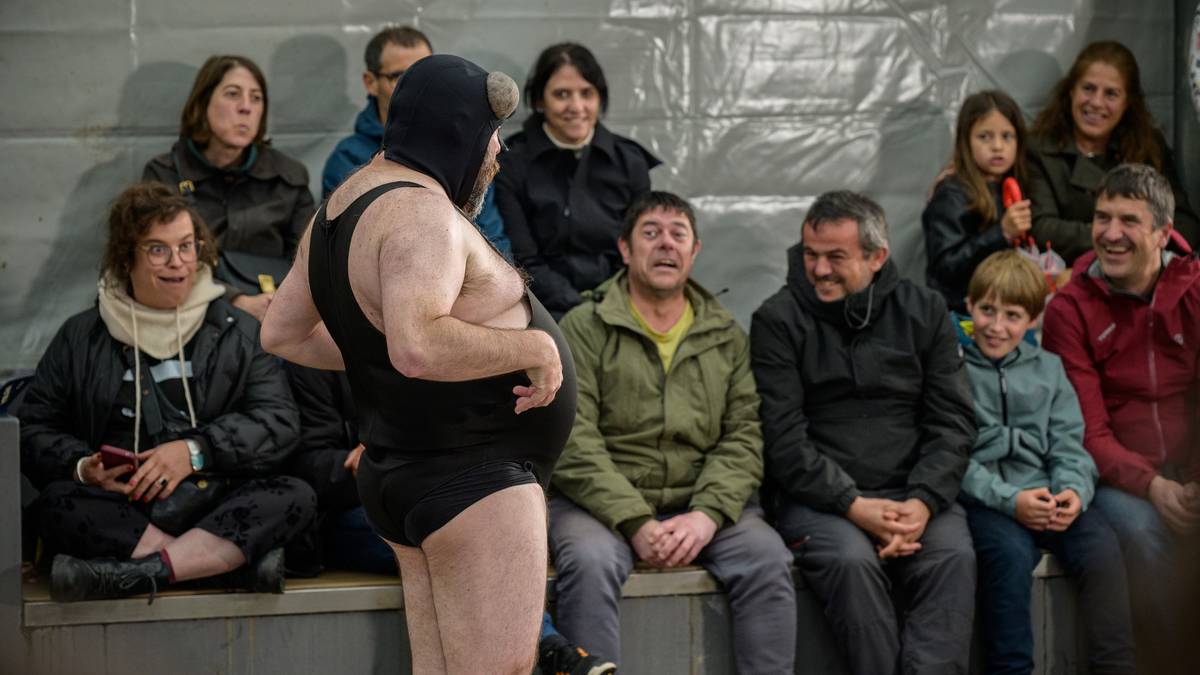 Umore Azokak Leioako kaleak hartu ditu beste urte batez