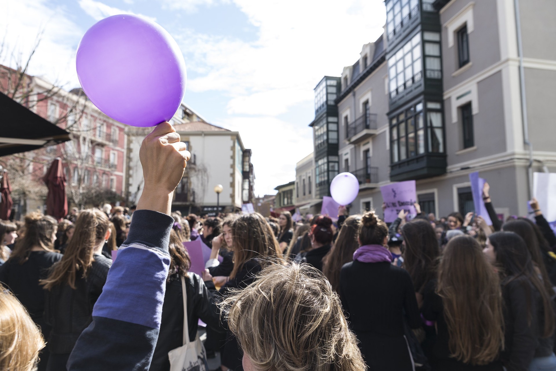 "Antolatu indarrak, batu borroka feministara"