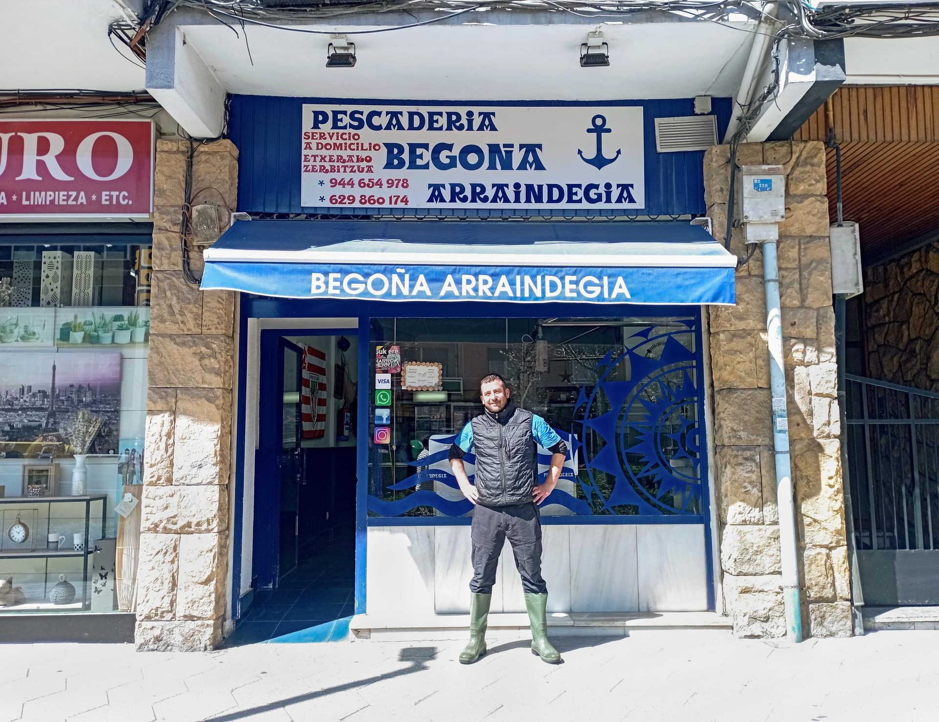 Xabier Begoña: "Hemengo eta denboraldiko arraina soilik saltzen dugu"