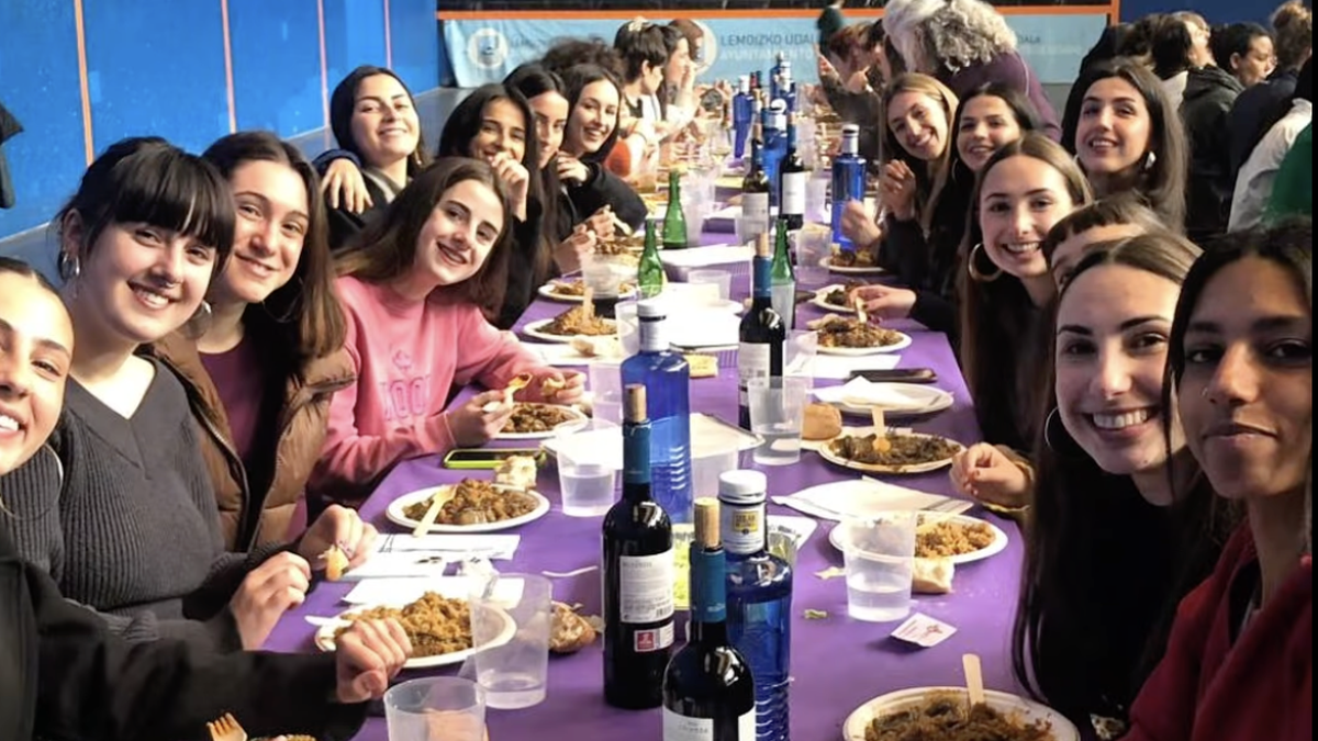 Lemoiztarrek ere gizonen eta emakumeen arteko berdintasunaren alde egin dute martxoaren 8an