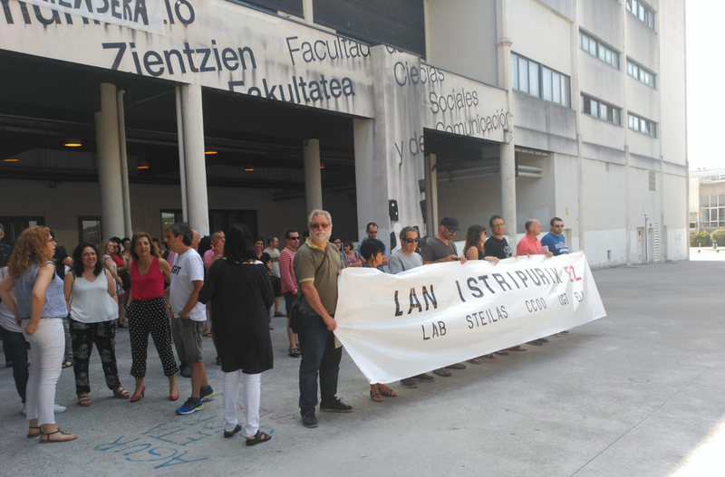 Lankide baten heriotza salatu dute Leioako campusean