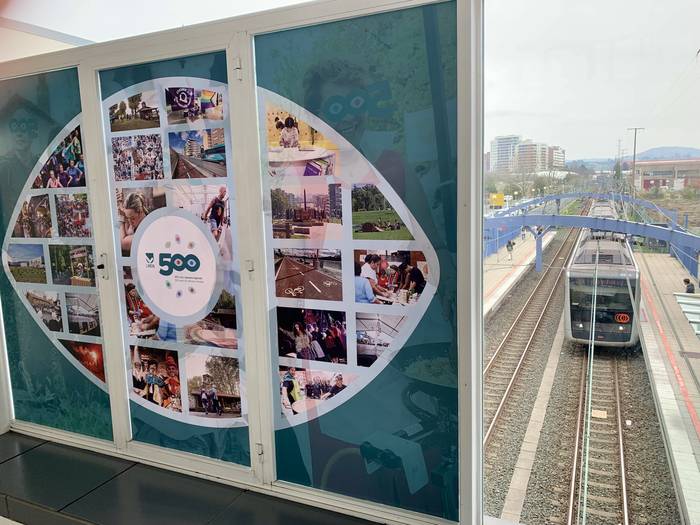 Leioaren eboluzioa argazkien bidez, metro geltokian