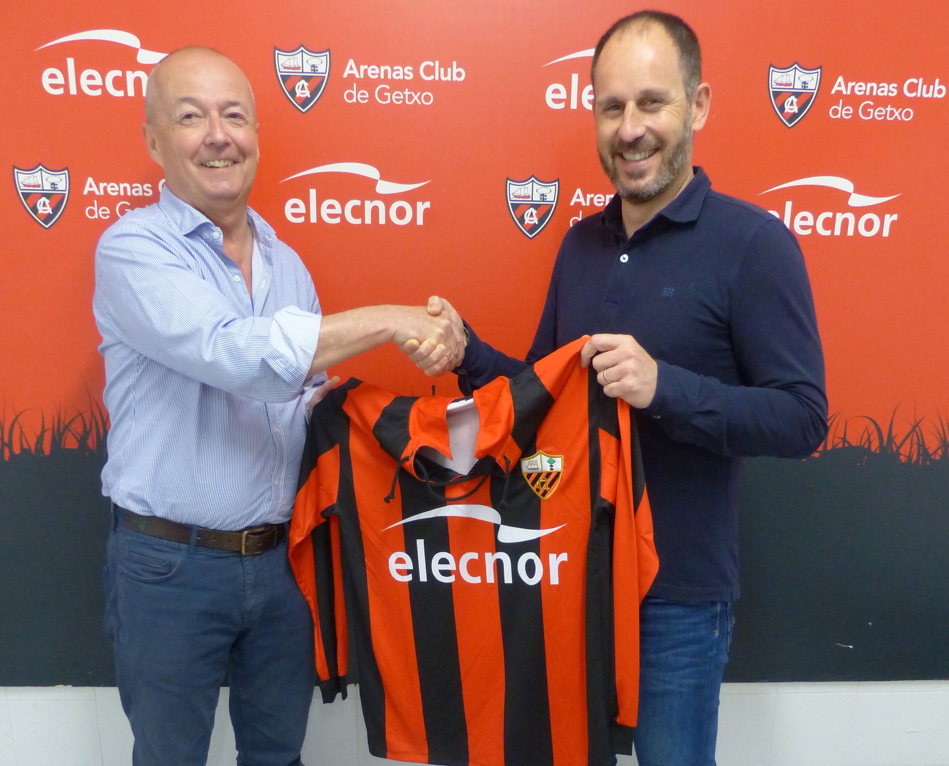 Arenas futbol-taldeak lanari ekingo dio astelehenean