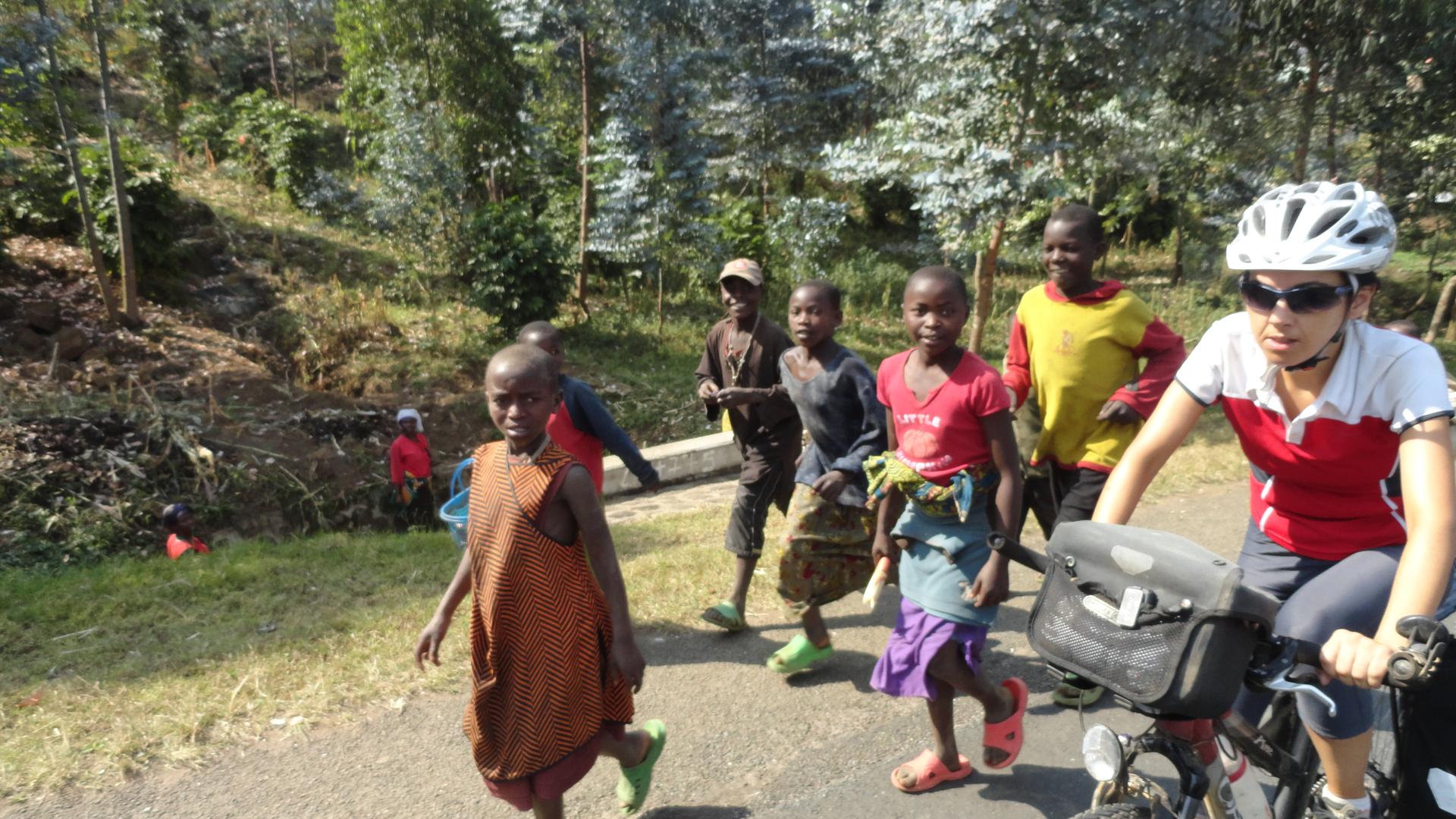 Afrika beltza bizikletaz, iruditan Getxon