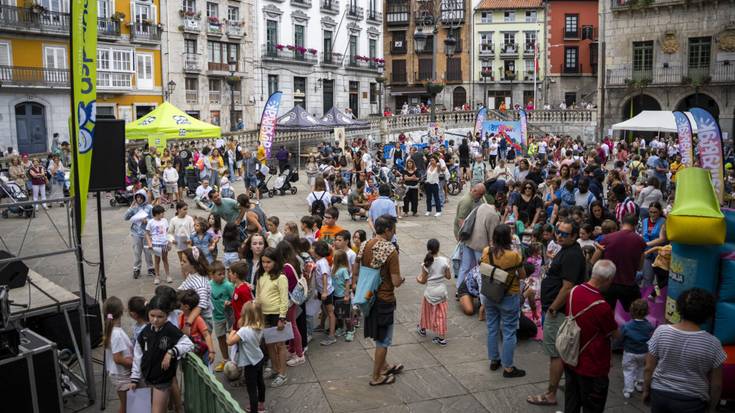 Ausarta Egunak elkartasuna eta babesa batuko ditu Leioan