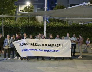 Administrazio publikoan euskaraz lan eta bizi ahal izateko elkarretaratzea egingo dute eguenean Getxon