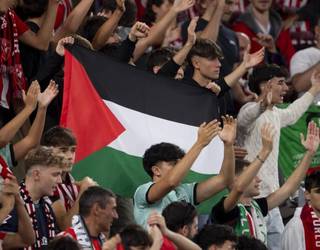 Algortako tabernariei Euskal Selekzioaren partiduagaz bat egiteko eskatu diete