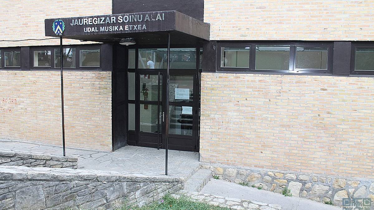 Sopelako musika eskolak adin guztietako herritarrentzako eskaintza berritua aurkeztu du