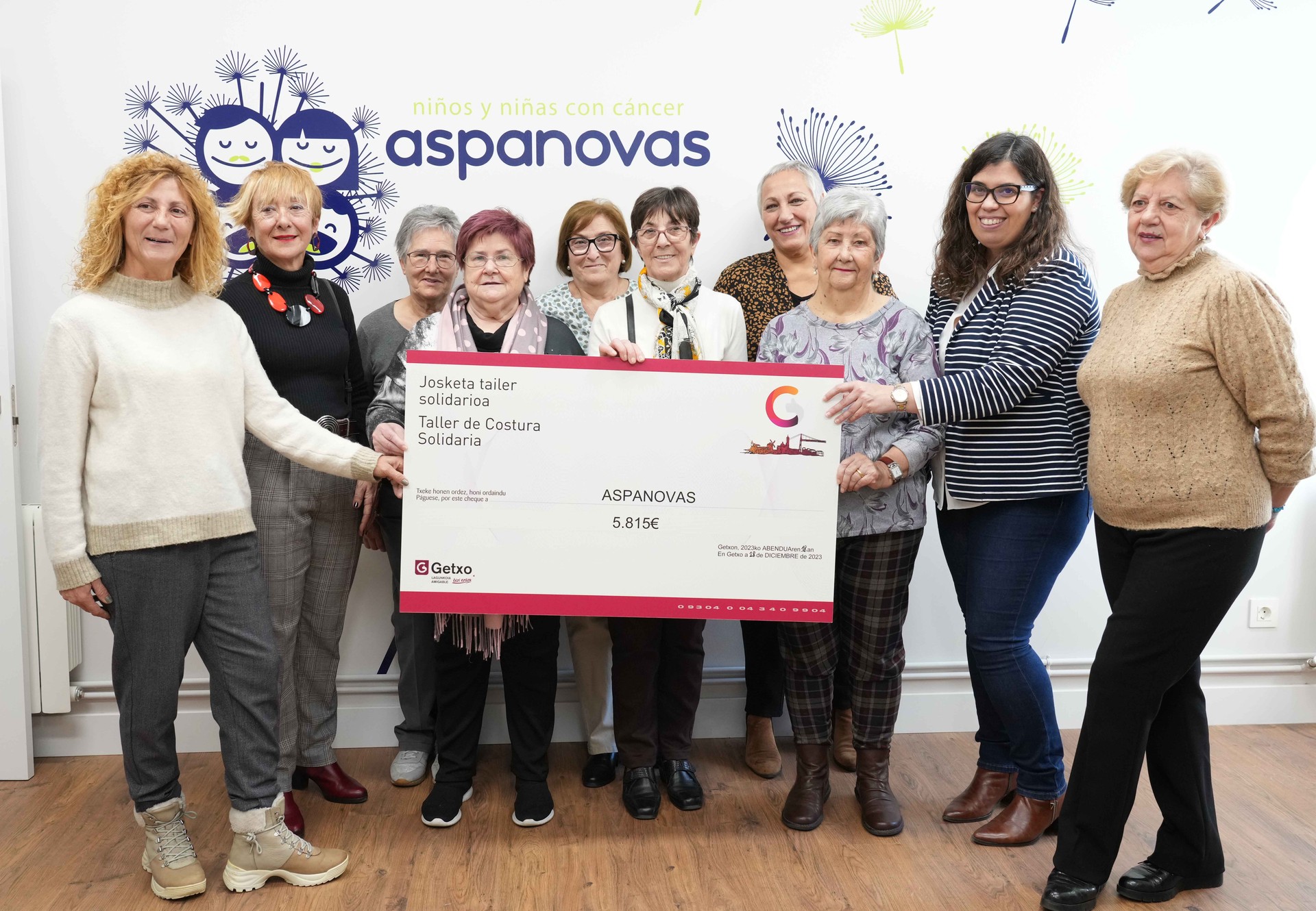 5.815 euro Aspanovas elkartearentzat, Joste Solidarioaren tailerrean egindako arropen salmentetan ateratakoak