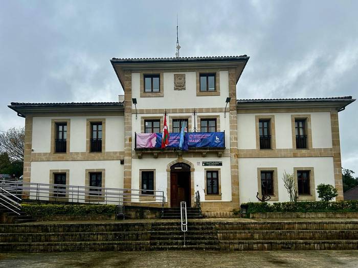 Barrikako Udalak mugikortasuna eta azpiegiturak oinarri izango dituen 2,1 milioi euroko aurrekontua onartu du