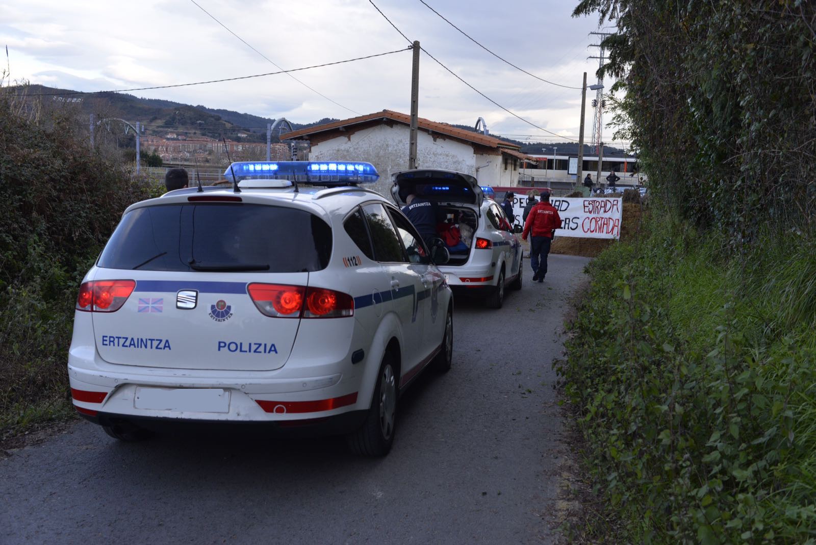 Epaileak Tosu abuztuan utzarazteko agindua eman duela iragarri dute
