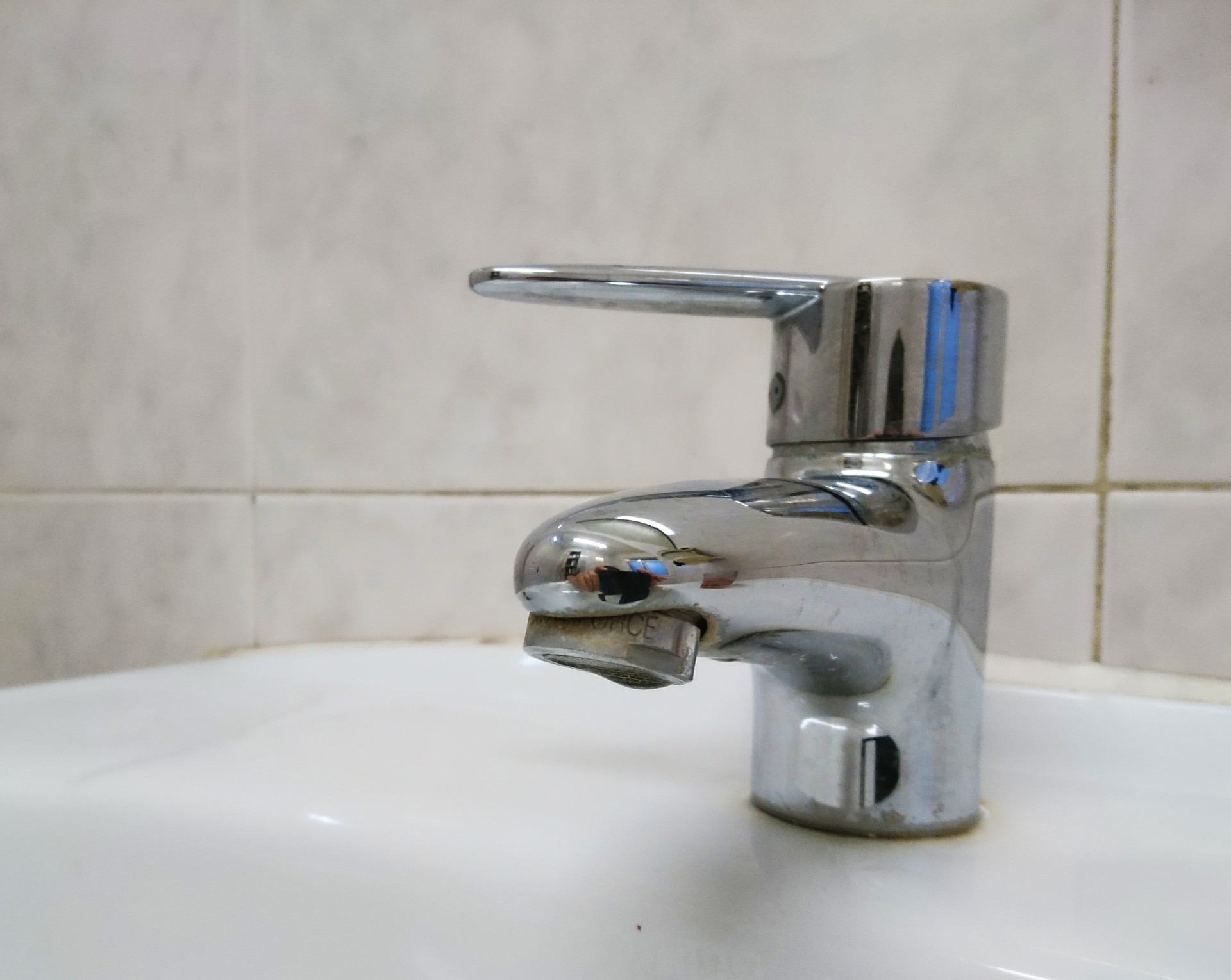 Ur-emaria etengo dute bihar Getxoko Aingeru etorbidean eta inguruetan