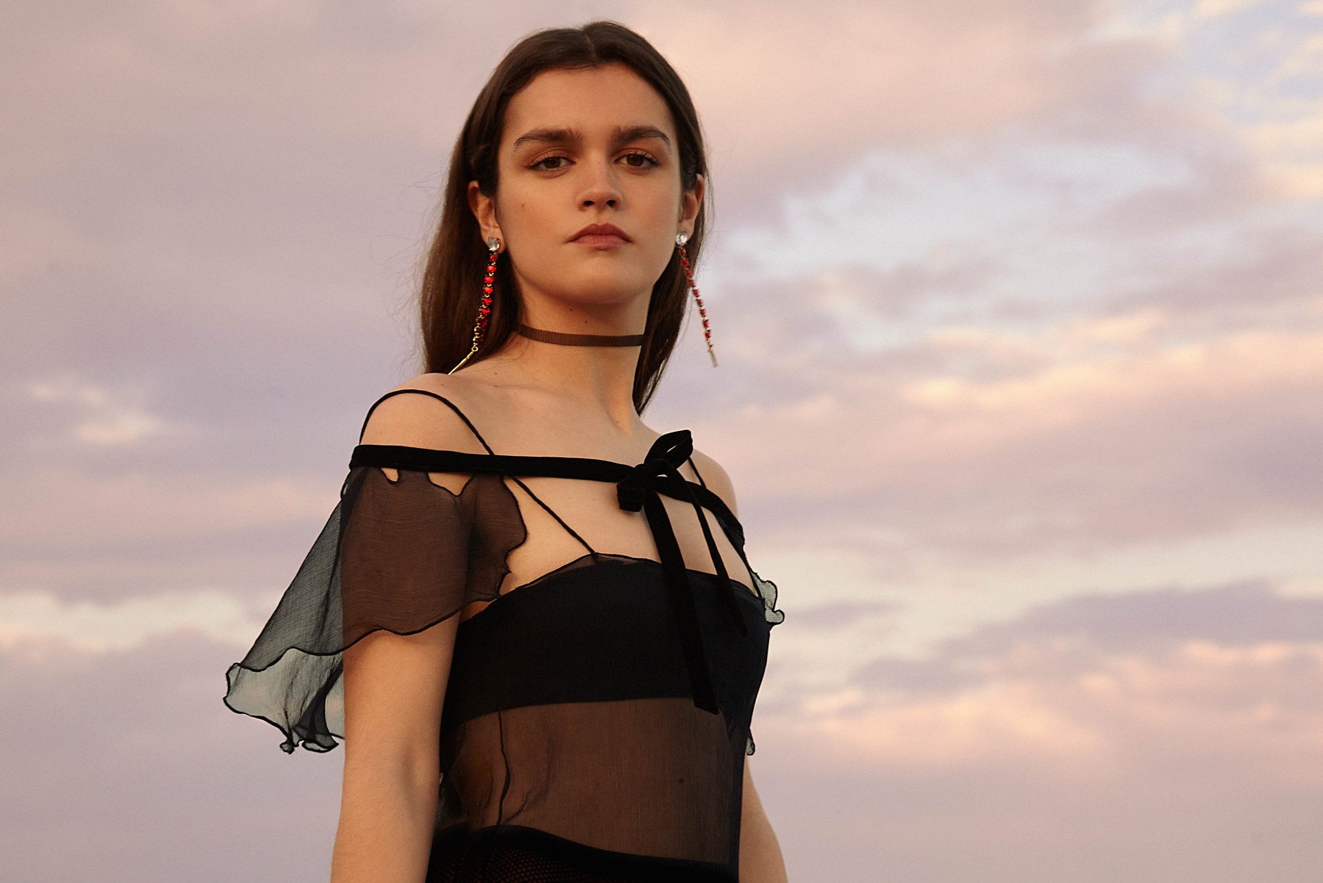 Amaia abeslari ezagunaren kontzertuaren ordutegia ordubete aurreratuko dute