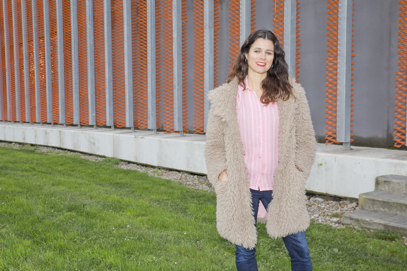 Natalia Monge algortarrak Artez Blai ikerketa-saria irabazi du