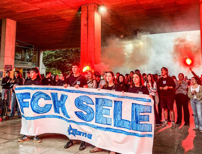 Ikamak selektibitatearen aurkako kontzentrazioak egin ditu, tartean Leioako campusean