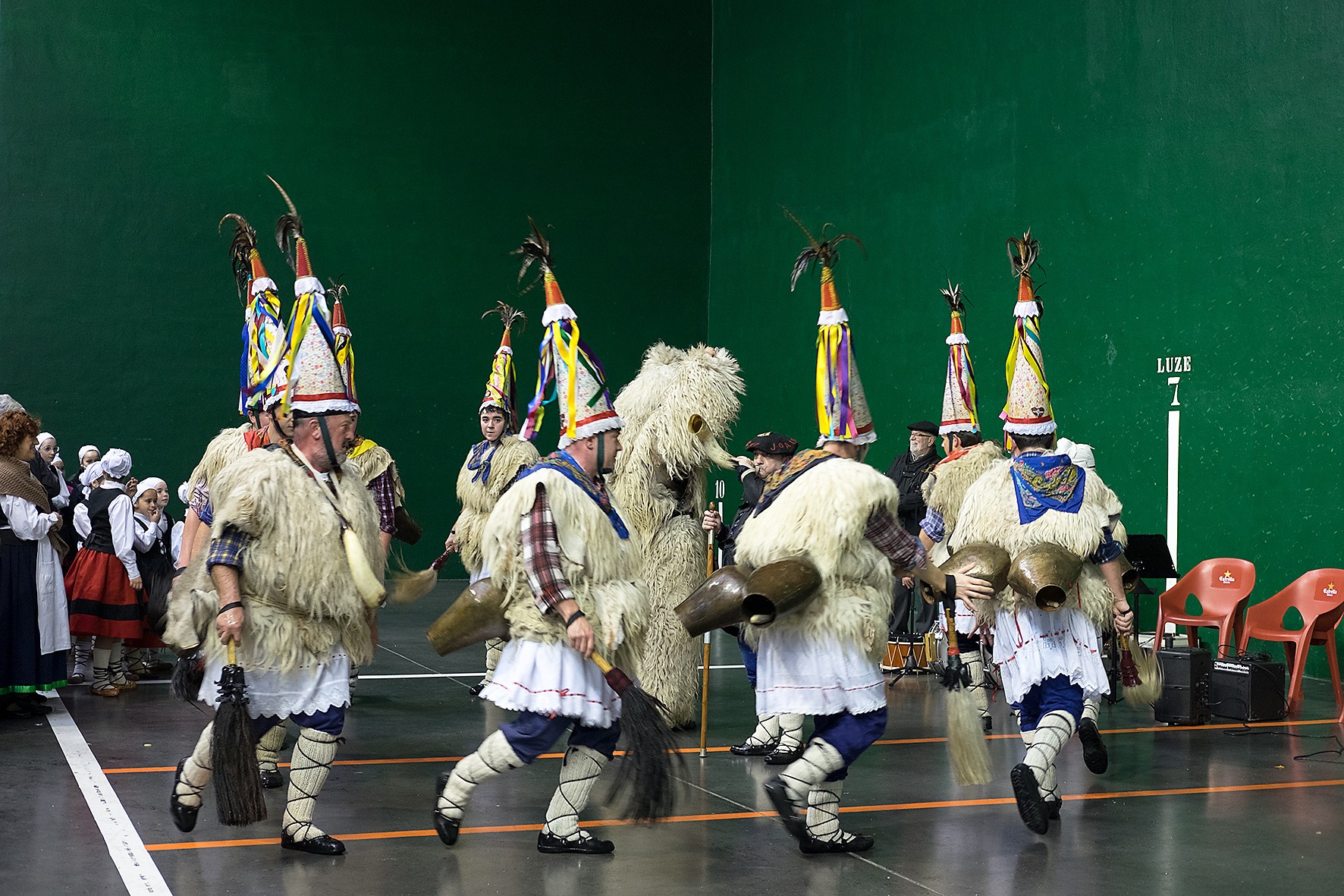 Maskarada antzeztuko dute domekan Berangon