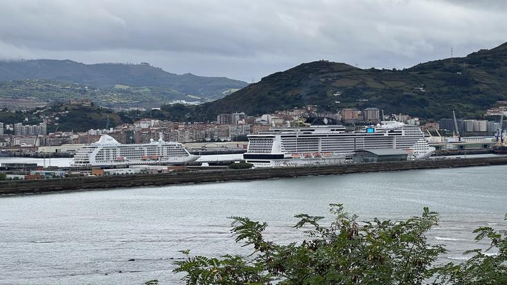 Gurutzaontzien turismoa mugatu eta Kirol Portuko hotel berriaren proiektua bertan behera uztea eskatu du EH Bilduk