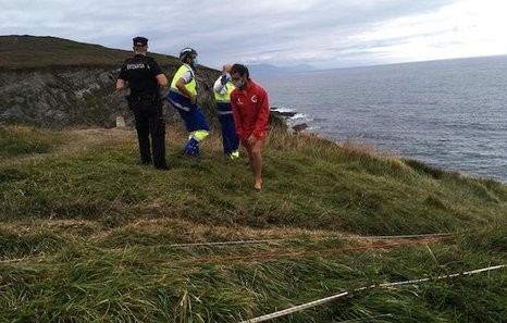 Gizon bat labarrera jausi da Barrikan, eta helikopteroz eroan dute bertatik
